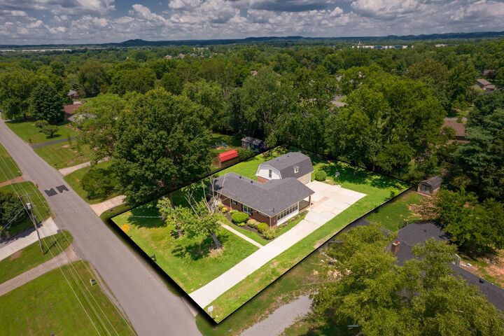 Property Photo:  1117 Peninsula Dr  TN 37066 