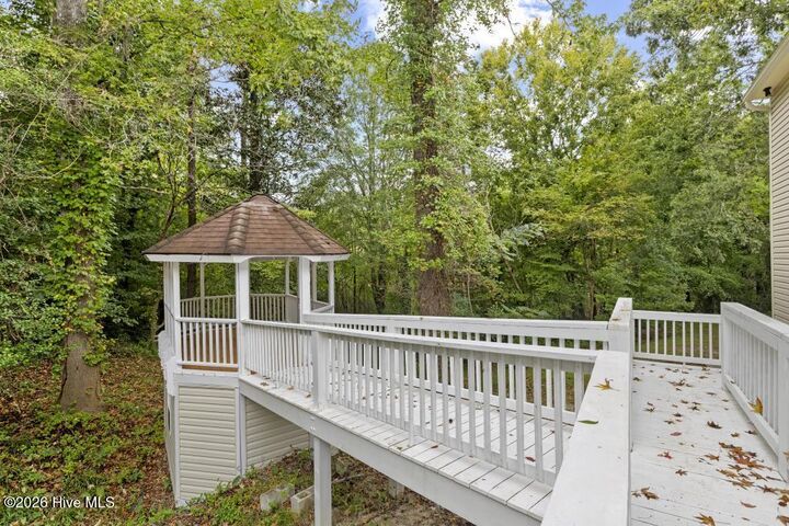 Property Photo:  103 Marina Court  NC 28540 