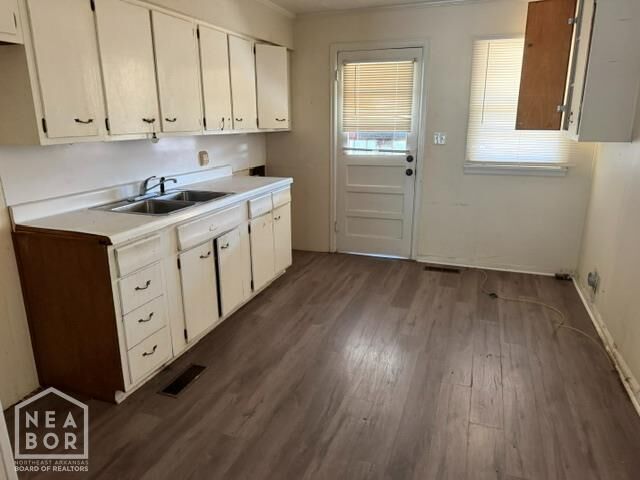 Property Photo:  813 Cedar Street  AR 72472 