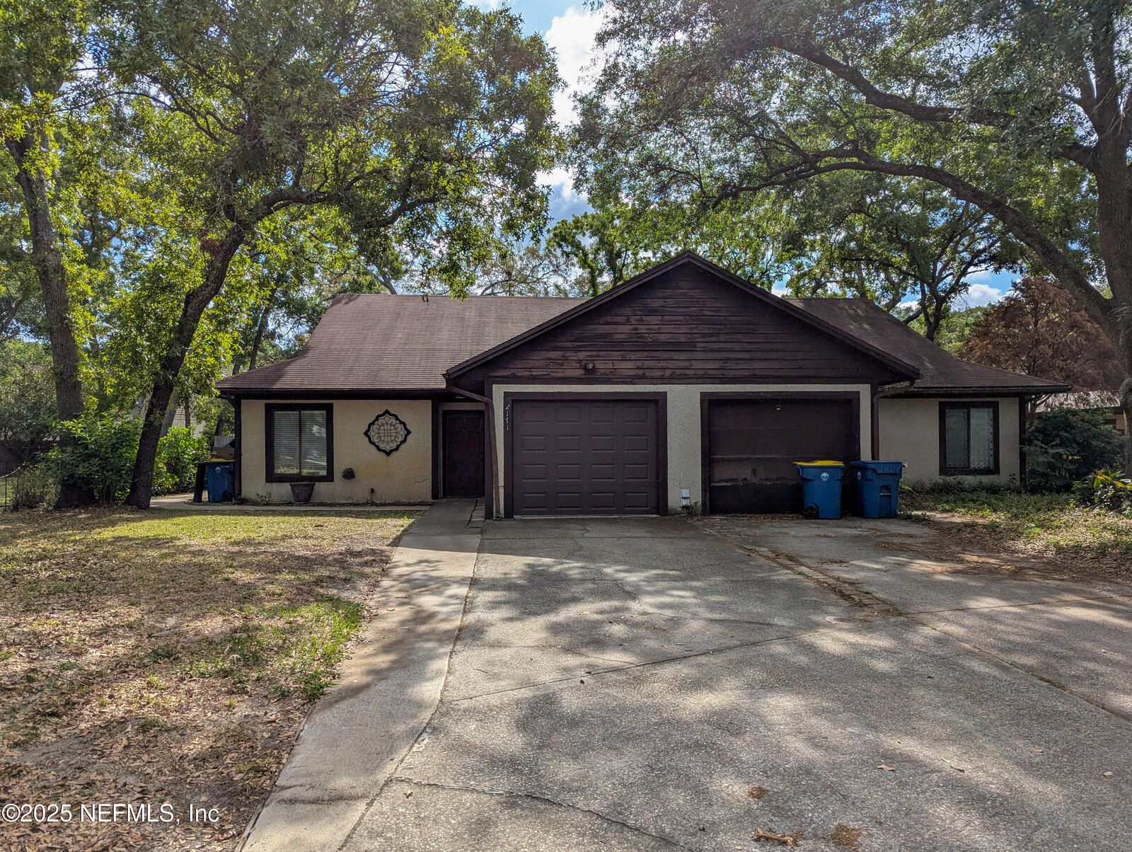 Property Photo: 2171 Derringer Circle E FL 32225