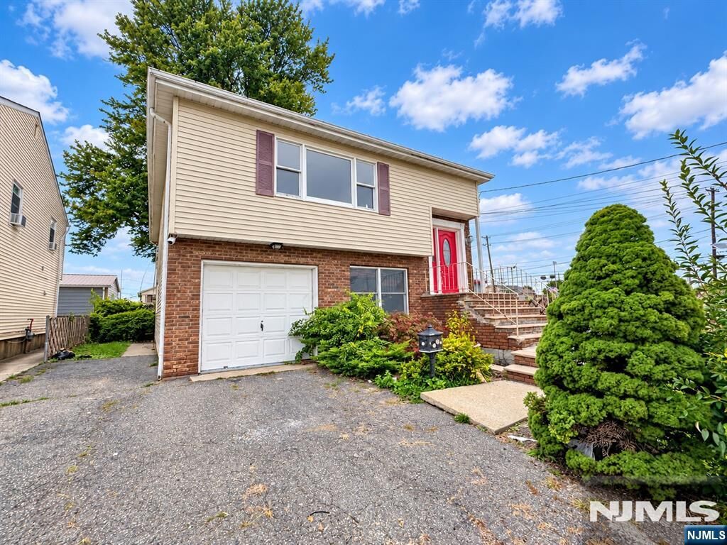 Property Photo:  43 Hope Street  NJ 07644 