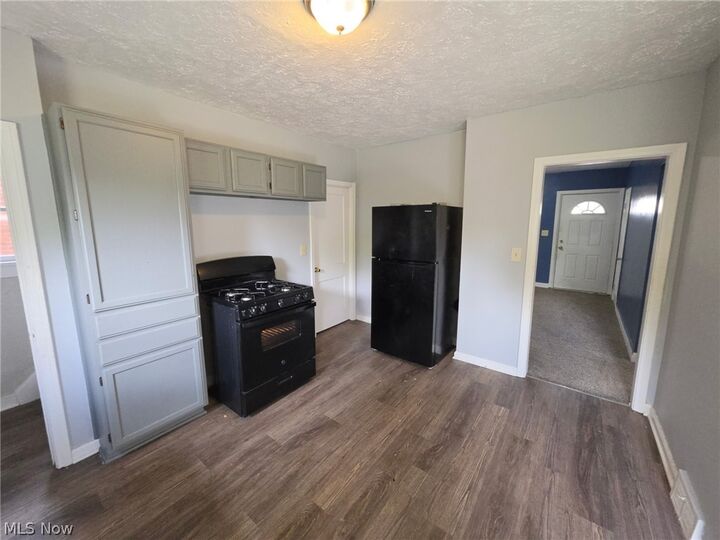 Property Photo:  16906 Palda Drive  OH 44128 