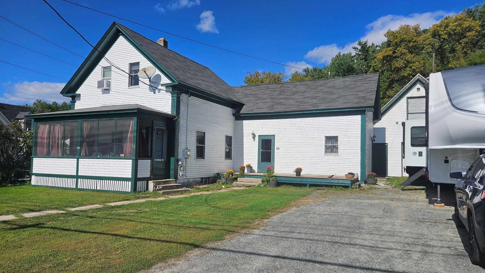 Property Photo:  44 Hale Street  NH 03773 