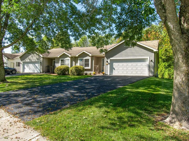 Property Photo:  398 Bittersweet Circle  VT 05495 
