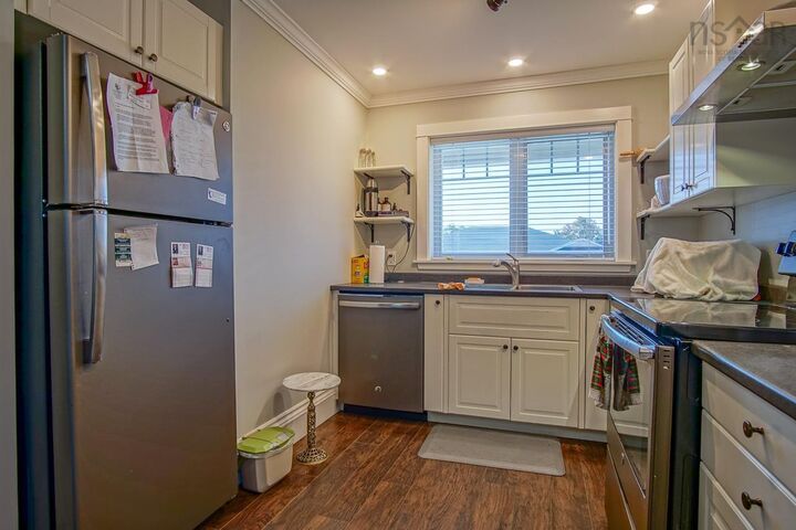 Property Photo:  4 Little Fox Court  NS B4N 5R3 