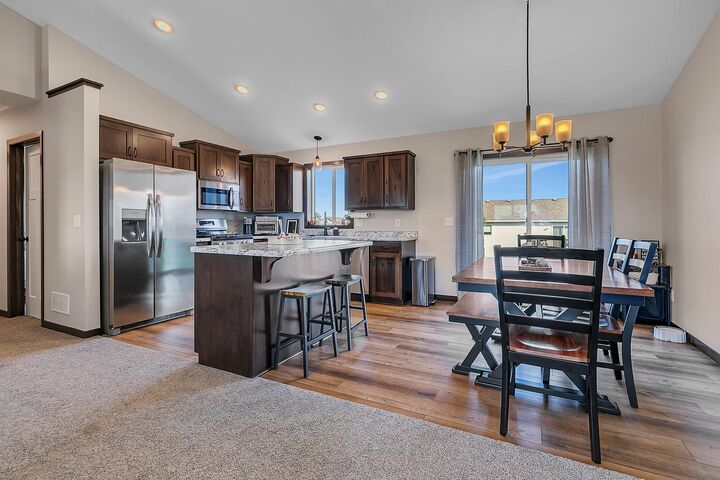 Property Photo:  805 2 1/2 Avenue SW  MN 56367 