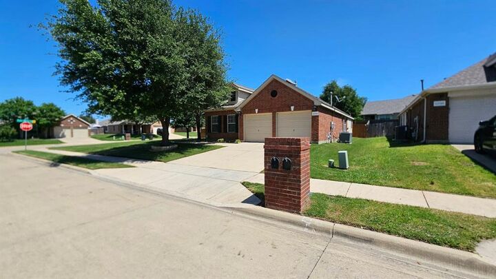 Property Photo:  13744 Village Vista Drive  TX 76052 