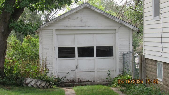 Property Photo:  2009 McDonald St  IA 51104 