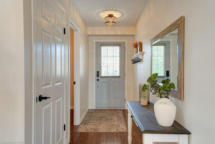 Property Photo:  4 Jacob Cressman Drive  ON N3A 4K9 