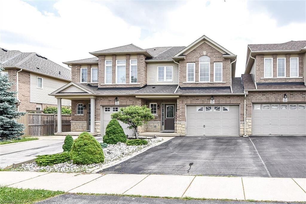 Property Photo:  37 Cornerstone Drive  ON L8J 0A1 