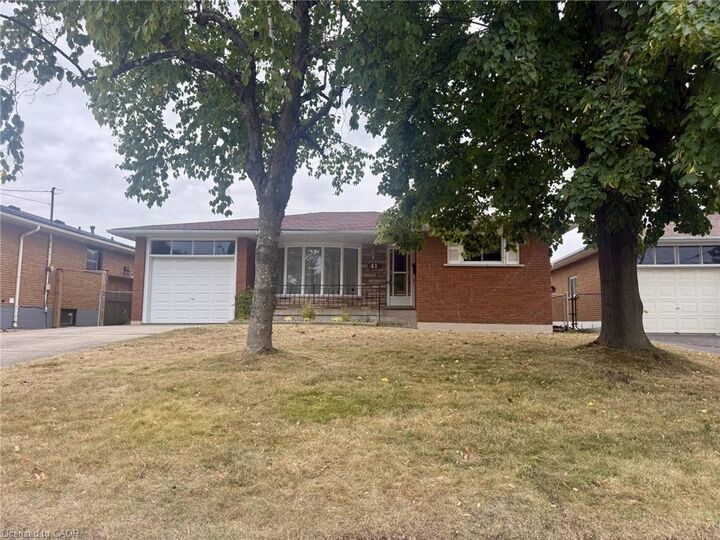 Property Photo:  41 Orlanda Road  ON L8G 2K3 