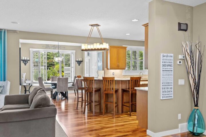 Property Photo:  113 Tusslewood Bay NW  AB T3L 2Y3 