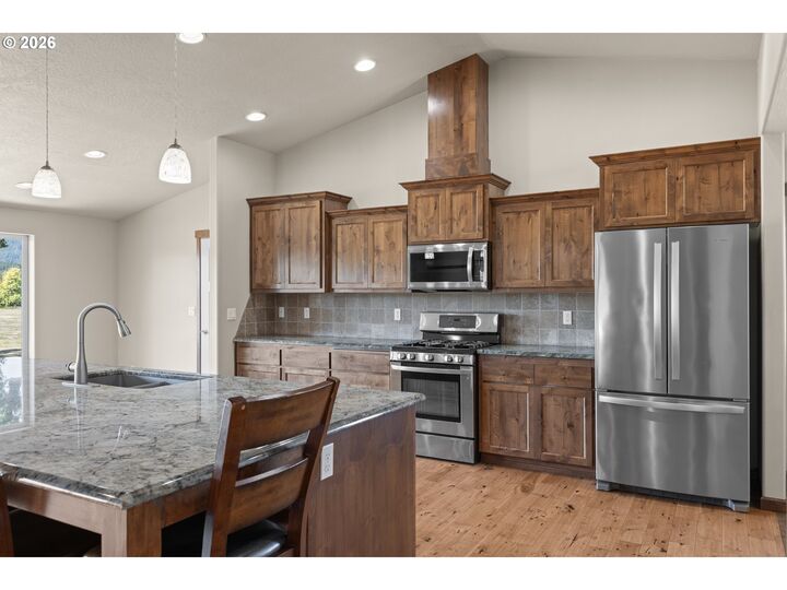 Property Photo: 19521 Highway 42 OR 97416