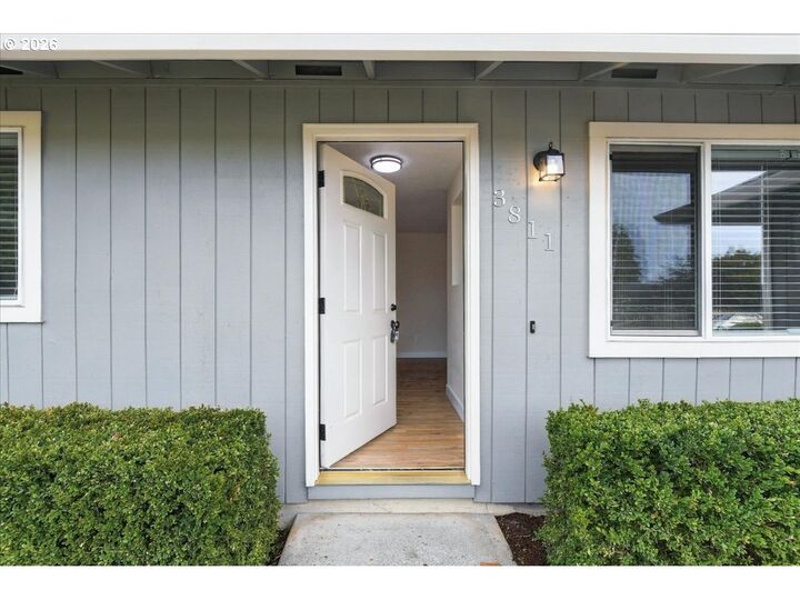 Property Photo:  3811 NE 135th Ave  WA 98682 