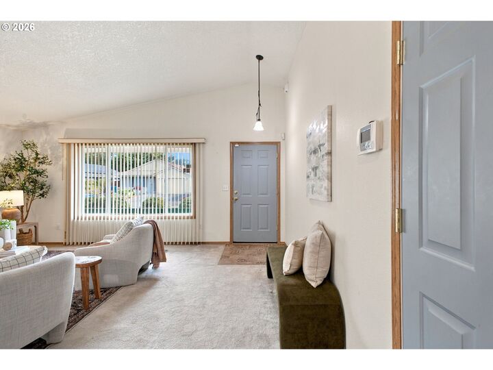 Property Photo: 2319 NW Stanley Ave OR 97030