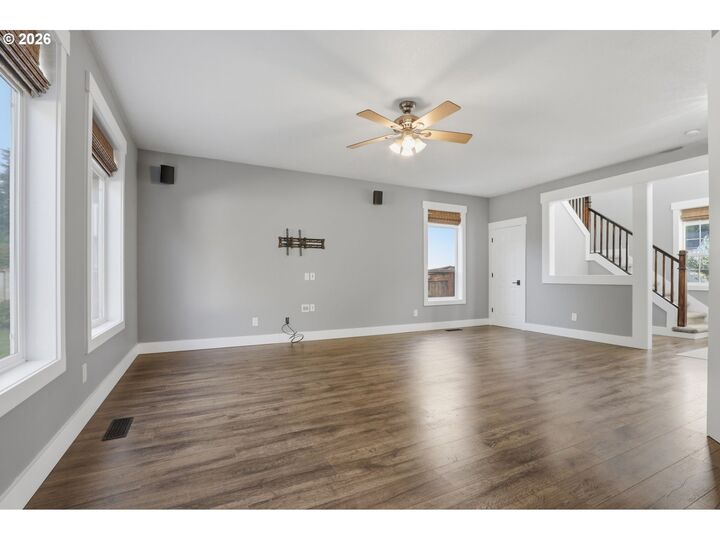 Property Photo:  18118 SE 11th St  WA 98683 