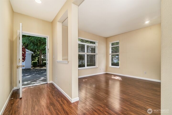 Property Photo:  18012 NE 94th Court 1  WA 98052 