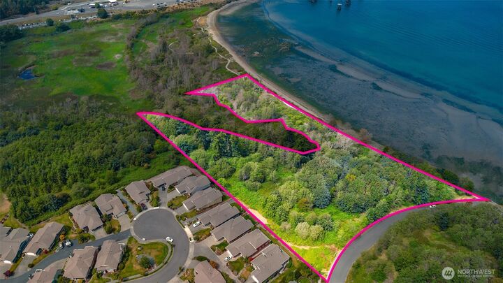 Property Photo: 4909 Edwards Way WA 98221