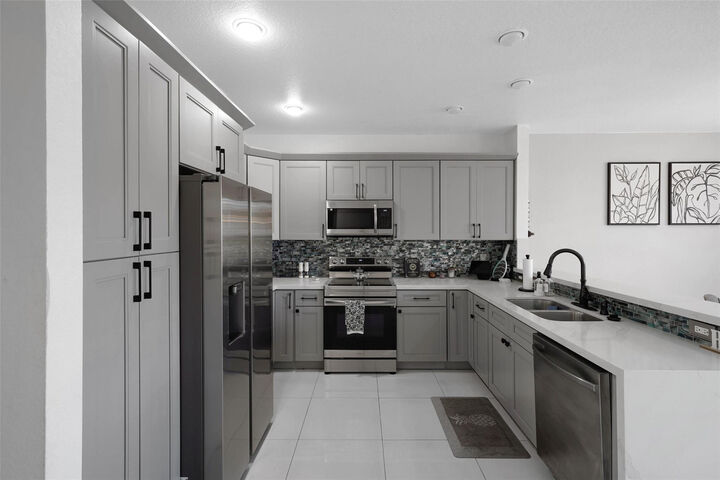 Property Photo:  3220 NW 32nd Terrace  FL 33309 