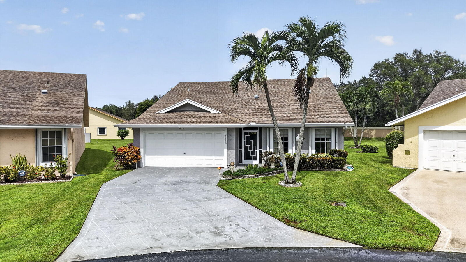 Property Photo: 3914 Dafilee Circle FL 33417