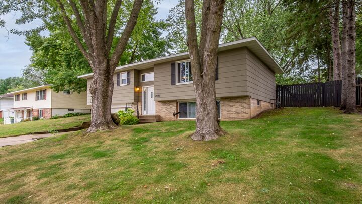 Property Photo:  2936 Jupiter Avenue  WI 54703 