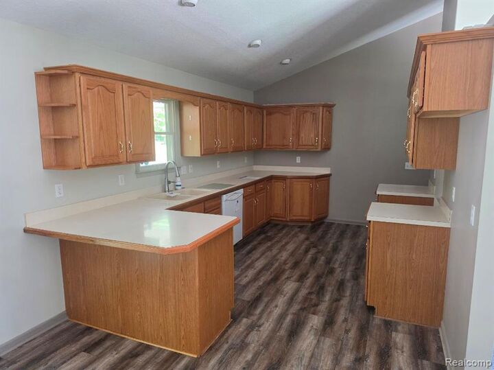 Property Photo: 1190 Kettering Street MI 48509