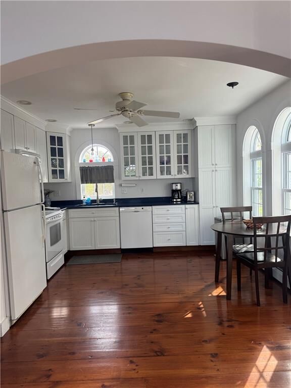 Property Photo:  67 Lawrence Court  RI 02878 