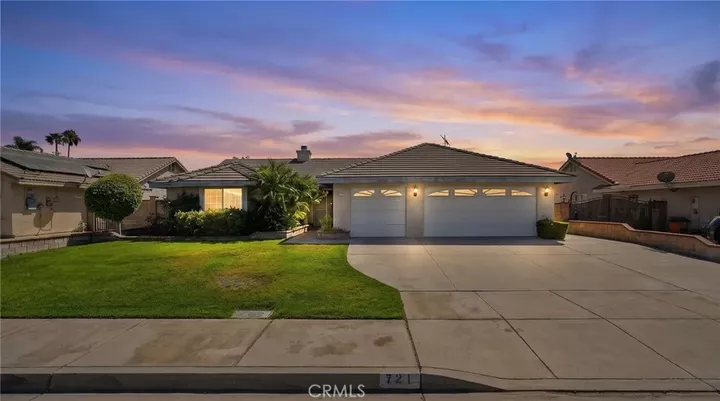 Property Photo: 721 N Sandalwood Avenue CA 92376