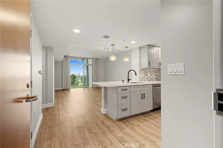 Property Photo:  13700 Marina Pointe  CA 90292 