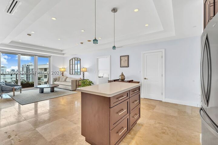 Property Photo:  5701 Collins Ave Ph14  FL 33140 