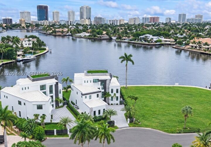 Property Photo:  350 Circle Dr  FL 33062 