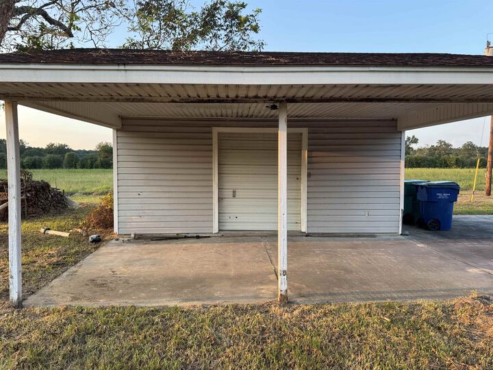 Property Photo:  10033 Fm 92  TX 77656 