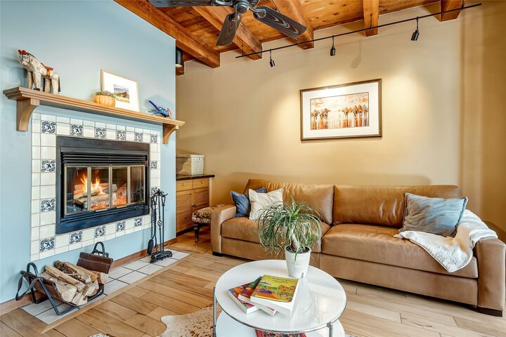 Property Photo:  703 Viento Drive A  NM 87501 