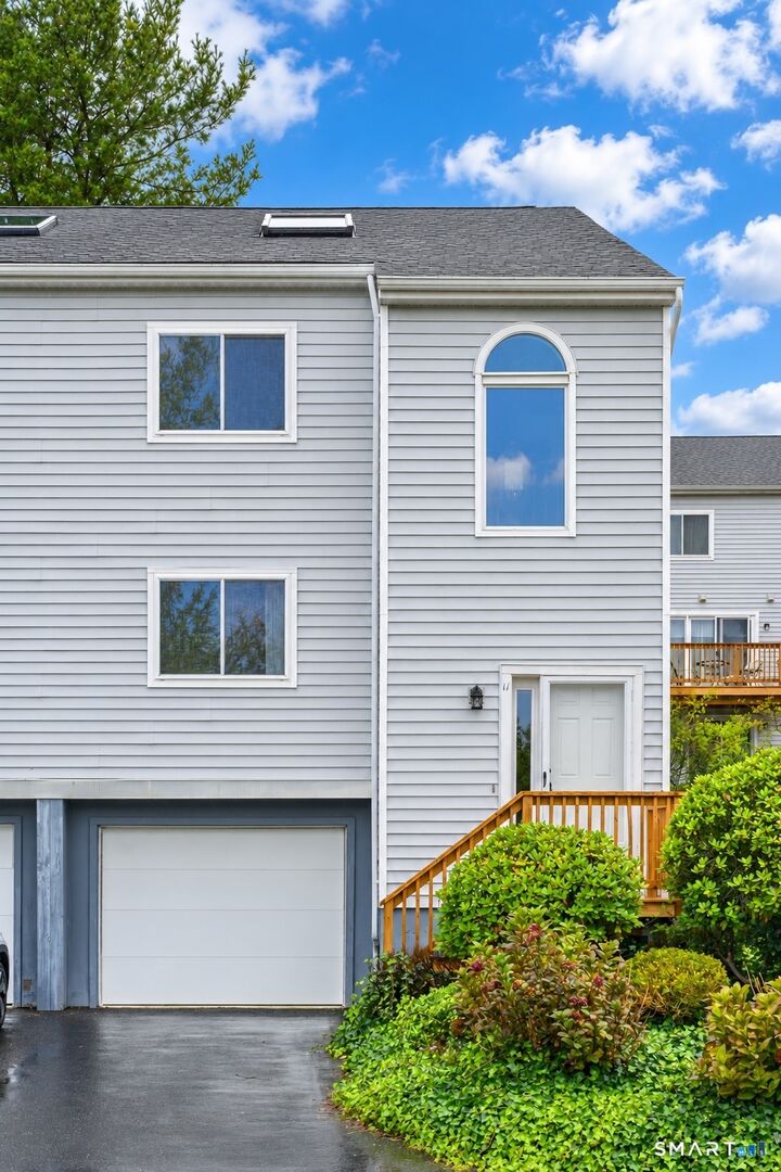 Property Photo:  11 Wynwood Drive 11  CT 06416 