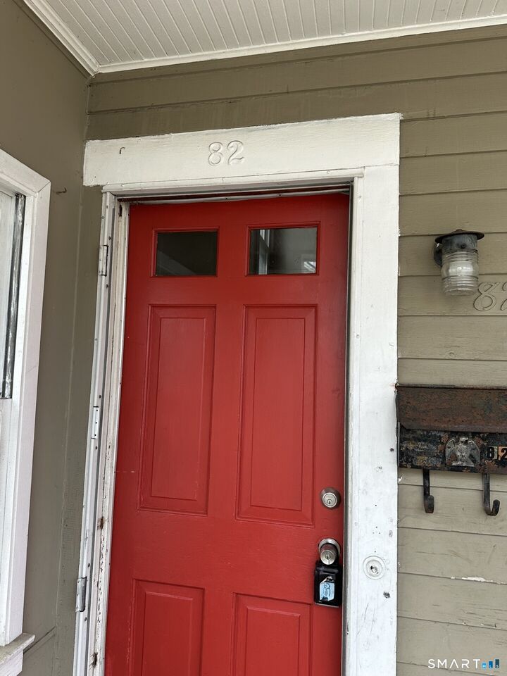 Property Photo:  82 Lorenzo Street 2nd Floor  CT 06790 