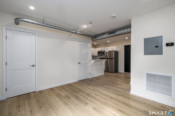 Property Photo:  584 Main Street A  CT 06457 