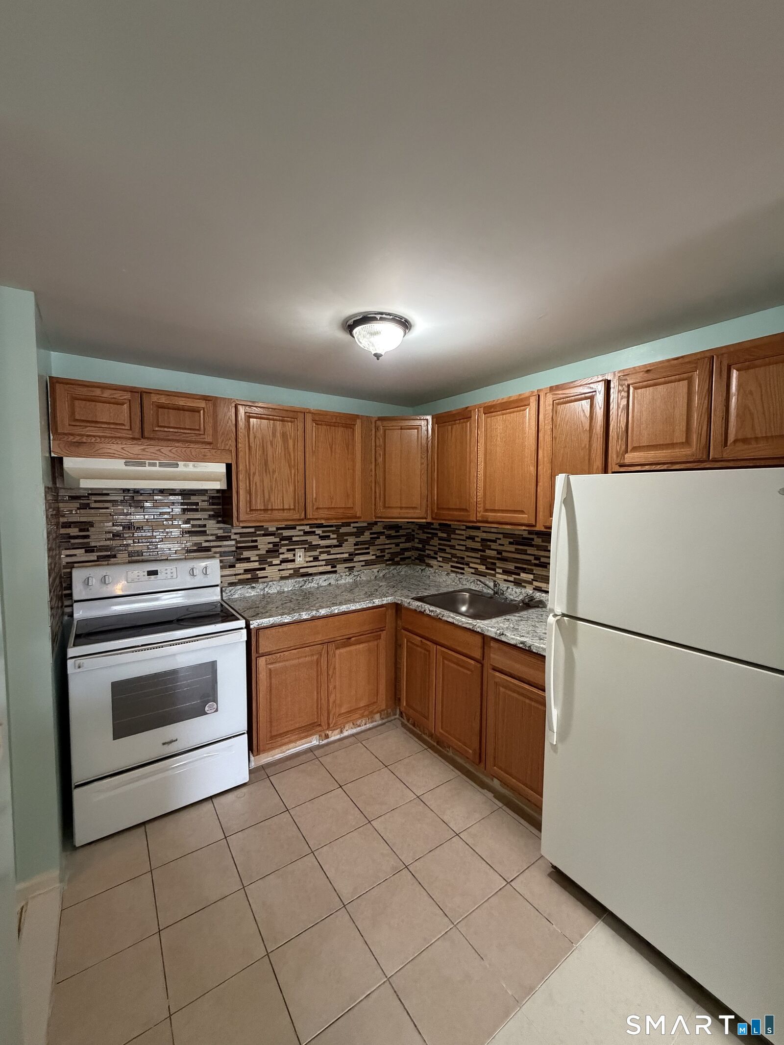 Property Photo:  153 Bull Hill Lane 105  CT 06516 