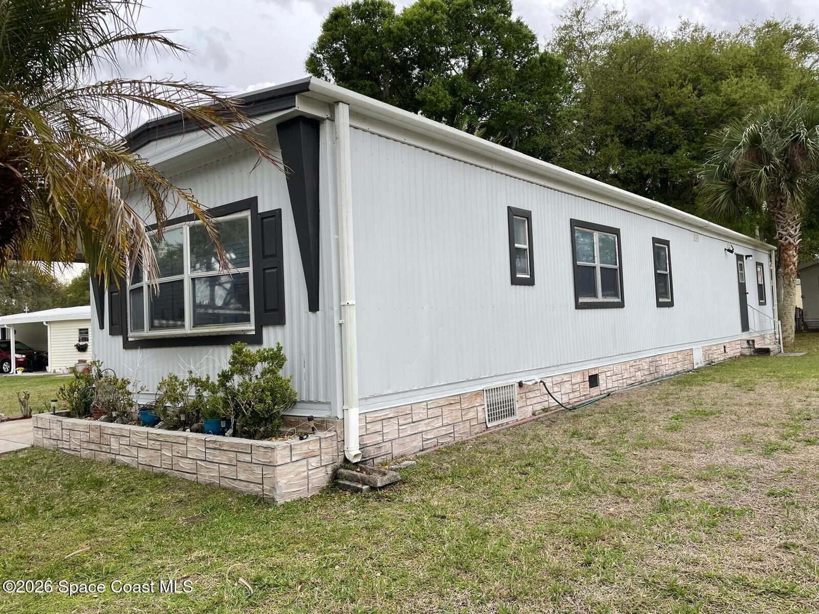 Property Photo:  1020 Laurel Court NE  FL 32907 