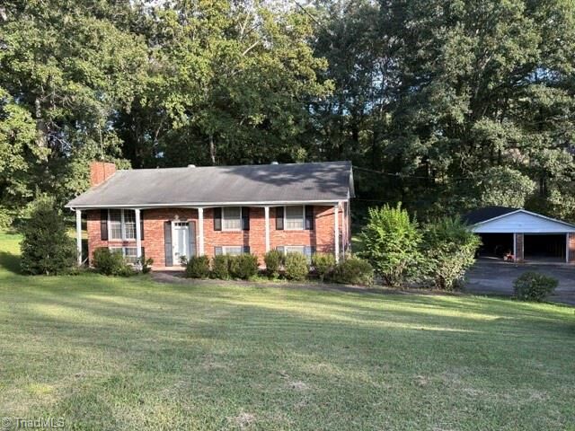 Property Photo:  1224 Mountain View Road  NC 28659 