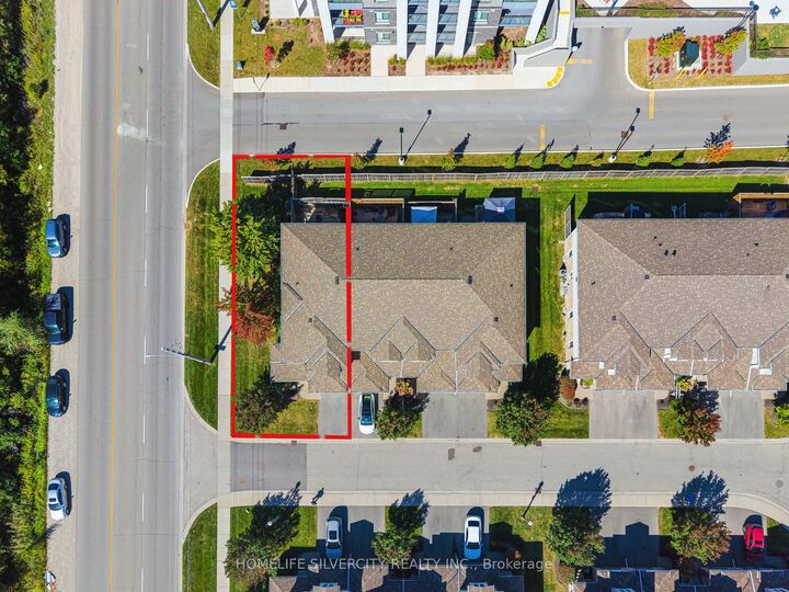 Property Photo:  20 Shackleton Drive 27  ON N1E 0C5 