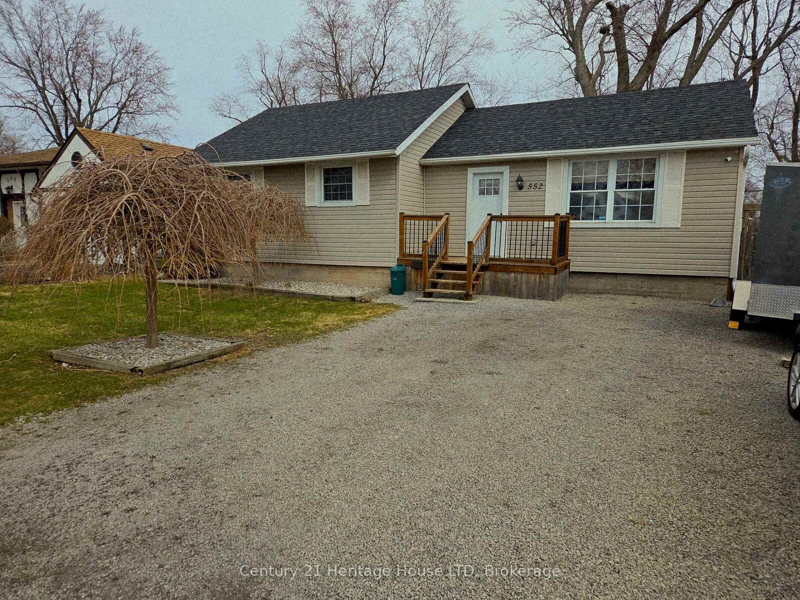 Property Photo:  552 Lakeview Road  ON L2A 4W6 