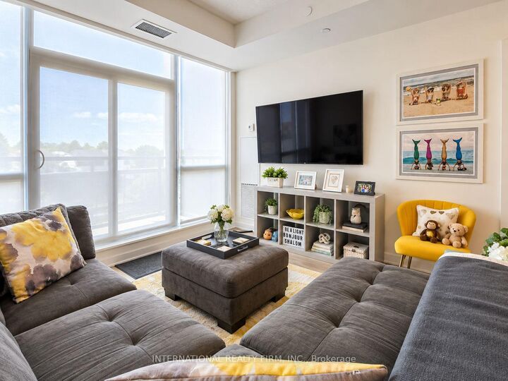 Property Photo:  1603 Eglinton Avenue W 203  ON M6E 0A1 