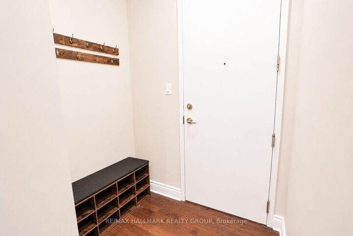 Property Photo:  323 Winona Avenue 108  ON K1Z 5H3 