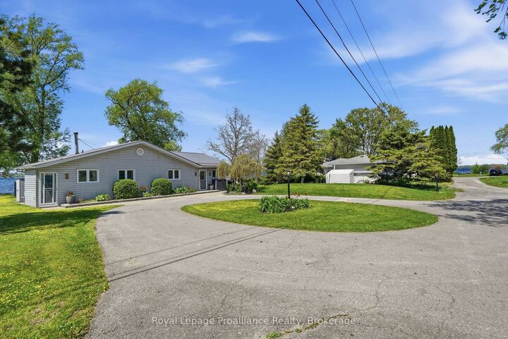 Property Photo:  33 Peats Point Lane  ON K8N 4Z7 