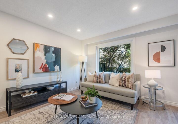 Property Photo:  60 Camelot Way  ON L3P 3W3 