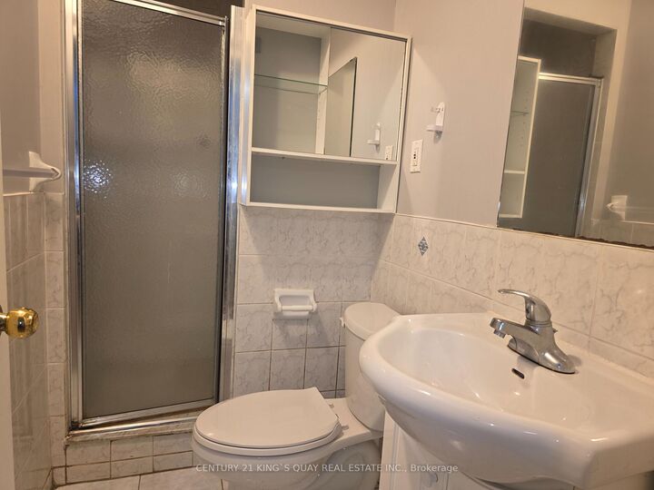 Property Photo:  305 Castan Avenue Ll  ON L3R 4S2 