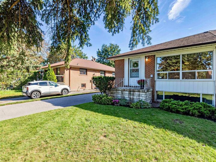 Property Photo:  70 Pintail Crescent  ON M3A 2Y7 