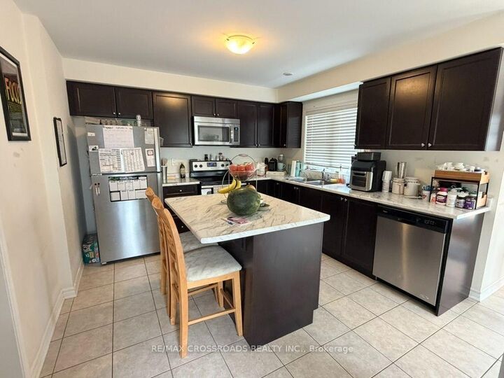 Property Photo:  205 Remembrance Road  ON L7A 4P3 