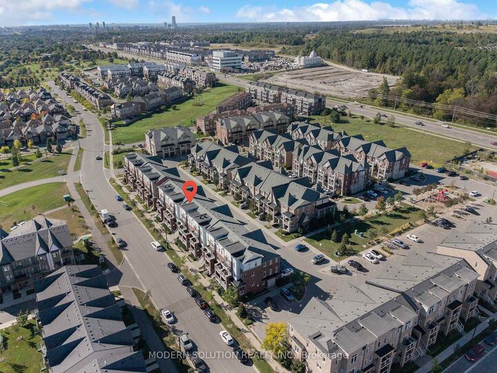 Property Photo:  2584 William Jackson Drive 94  ON L1X 0E5 