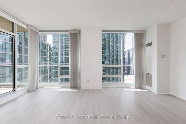 Property Photo:  16 Yonge Street 2711  ON M5E 2A1 